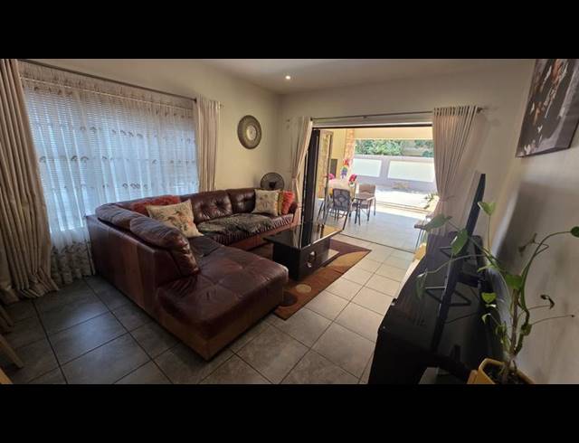 5 BEDROOM HOUSE FOR SALE IN MONTANA TUINE